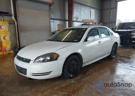 2010 Chevrolet Impala Police z USA, uszkodzony, nr VIN 2G1WD5EM5A1187886